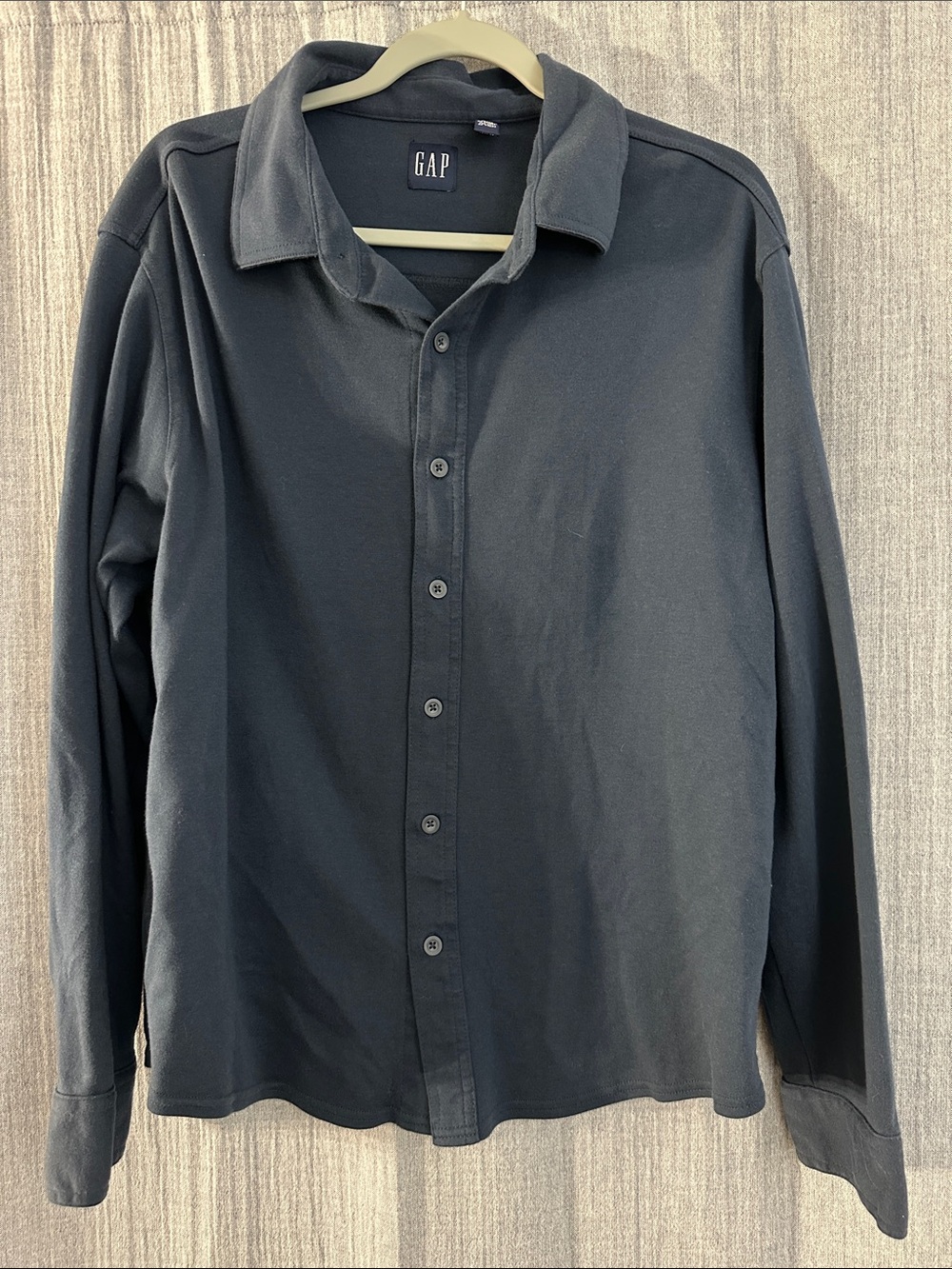 GAP Men’s Button-Down Navy Long Sleeve Shirt